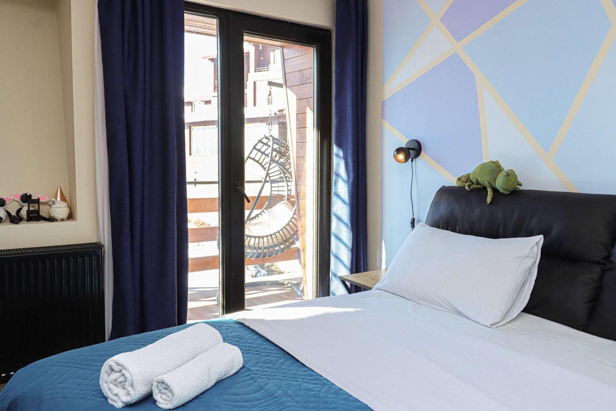 Stylish Studio Apartment With Balcony 구다우리 외부 사진